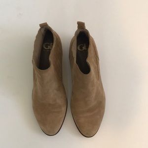 Gianni Bini ankle boots tan suede